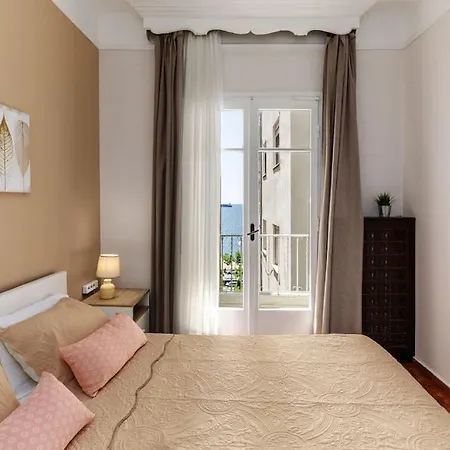 Perfect Location, Amazing View 3 Bedroom סלוניקי