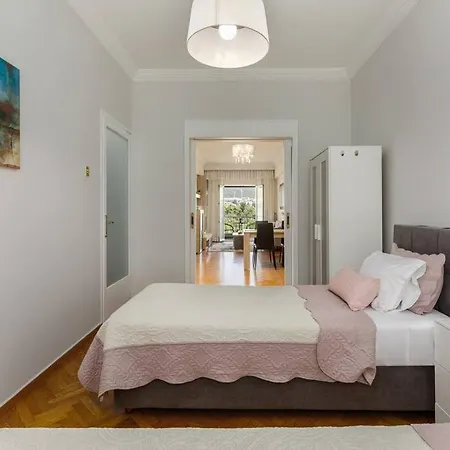 דירה Perfect Location, Amazing View 3 Bedroom
